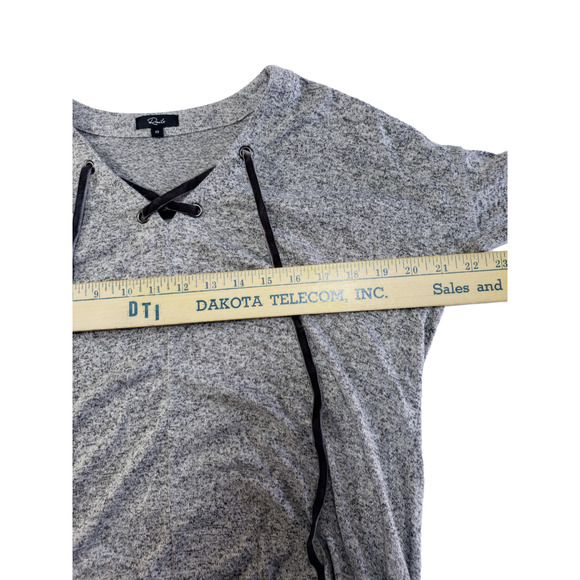 Rails Women's Heather Gray Tie Rayon Blend Knit Top V Neck Size XS Coastal - Picture 4 of 7